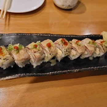 MoRi House - Manhattan roll - Sushi Bars Near Me - Suwanee, Georgia