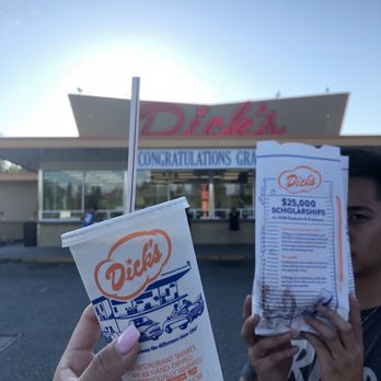 Dick's Drive-In - Burgers Near Me - Edmonds, Washington Dick's Drive-In - Burgers Near Me - Edmonds, Washington