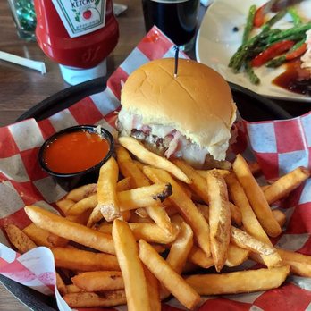 O’Donnell’s Pub - Reuben burger - Salad Near Me - Connellsville, Pennsylvania