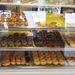 Nini's Fresh Donuts - Donuts, long johns, cinnamon rolls.