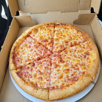 Carriage House Pizza - Salad Near Me - Sharon, Massachusetts