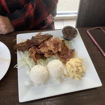 Ohana Island Grill - Salad Near Me - Columbus, Ohio