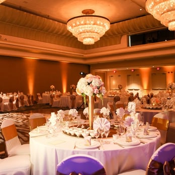 Creative Floral Designs - Beautiful centerpieces with hand-sprayed gold vases by Bernie & Creative Floral Designs - Floral Designers Near Me - Fullerton, California Creative Floral Designs - Beautiful centerpieces with hand-sprayed gold vases by Bernie & Creative Floral Designs - Floral Designers Near Me - Fullerton, California