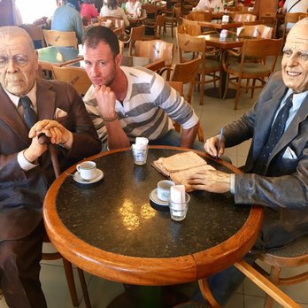 La Biela - Rodrigo with the famous authors' sculptures (Jorge Luis Borges & Adolfo Bioy Casares). - Cafeteria Near Me - Buenos Aires, C