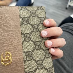 Be One Nails & Spa - Finger nails