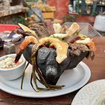 Regina Con Sabor A Mama - Molcajete - Seafood Near Me - Puerto Peñasco, SON