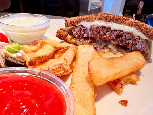 Elsa's On the Park by null