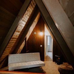 Idyllcreek A-Frame Vacation Cabin