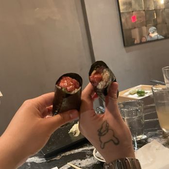 Shinn West - Hand roll - Sushi Bars Near Me - New York, New York Shinn West - Hand roll - Sushi Bars Near Me - New York, New York