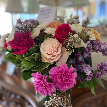 Natalini Flowers - Beautiful Mother's Day arrangement delivery - Floral Designers Near Me - San Francisco, California