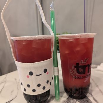 Tea and Milk - Strawberry Rose Tea Lemonade with boba complete with an awesome drink caddy - Bubble Tea Near Me - Brooklyn, New York Tea and Milk - Strawberry Rose Tea Lemonade with boba complete with an awesome drink caddy - Bubble Tea Near Me - Brooklyn, New York