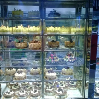Brunetti - Cafes Near Me - Melbourne, VIC