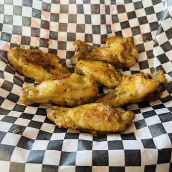 Upland Pizza - 7/18/26 Garlic Parmesan 6 PC. Chicken Wings - Pizza Near Me - Upland, California Upland Pizza - 7/18/26 Garlic Parmesan 6 PC. Chicken Wings - Pizza Near Me - Upland, California