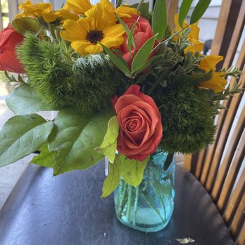 Williams Flower & Gift - 2nd picture of delivered flowers - Florists Near Me - Olympia, Washington Williams Flower & Gift - 2nd picture of delivered flowers - Florists Near Me - Olympia, Washington