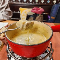 Pinte - Truffle fondue