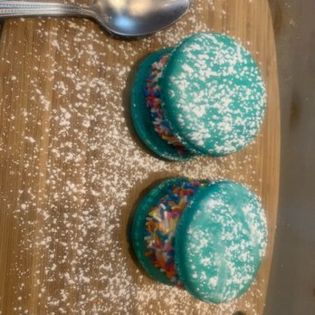 Hook & Barrel - Macaroon Ice Cream Sandwich - Seafood Near Me - Myrtle Beach, South Carolina