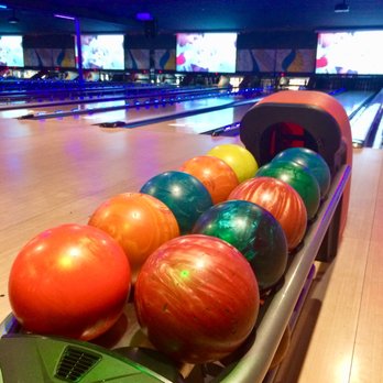 East Windsor Bowl - Lane with large screen TVs - Bowling Near Me - East Windsor, New Jersey East Windsor Bowl - Lane with large screen TVs - Bowling Near Me - East Windsor, New Jersey