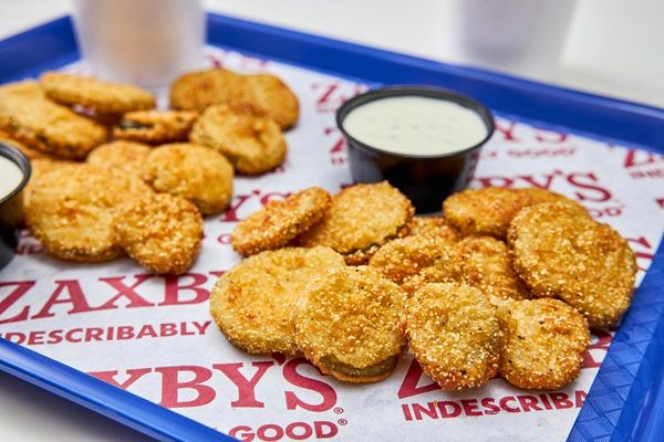 Zaxby's Chicken Fingers & Buffalo Wings by null