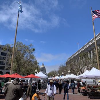 Pak Food - a crowd of people at a farmers market - Pakistani Near Me - Concord, California Pak Food - a crowd of people at a farmers market - Pakistani Near Me - Concord, California