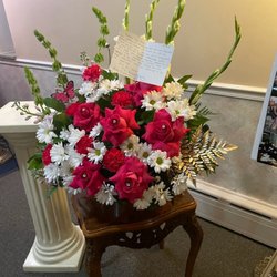 Northlake Flowers - Hit pink roses with crystals in the center!