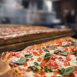 Tomato Basil Pizza