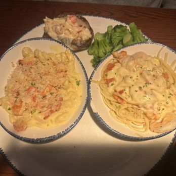 Red Lobster - Seafood Near Me - Salinas, California