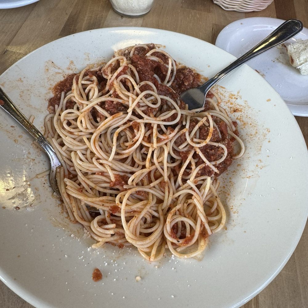 Roma’s Italian Kitchen - Spaghetti and meat sauce - Italian Near Me - Plano, Texas