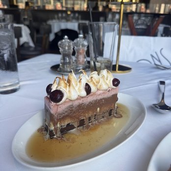 Gibsons Italia - Spumoni Baked Alaska - Steakhouses Near Me - Chicago, Illinois Gibsons Italia - Spumoni Baked Alaska - Steakhouses Near Me - Chicago, Illinois