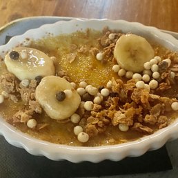 Brown Sugar crème brülee Caramelized banana compote, peanut butter crunch.