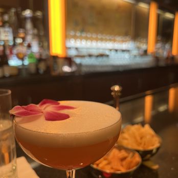 Bemelmans Bar - Cocktail Bars Near Me - New York, New York
