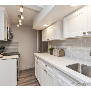 Beaverton Kitchen Cabinet & Stone - Dalton White Shaker + Bianco White Quartz - Cabinetry Near Me - Beaverton, Oregon Beaverton Kitchen Cabinet & Stone - Dalton White Shaker + Bianco White Quartz - Cabinetry Near Me - Beaverton, Oregon