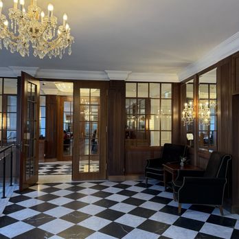 Schlosscafe - Lobby - Cafes Near Me - Vienna, 9 Schlosscafe - Lobby - Cafes Near Me - Vienna, 9