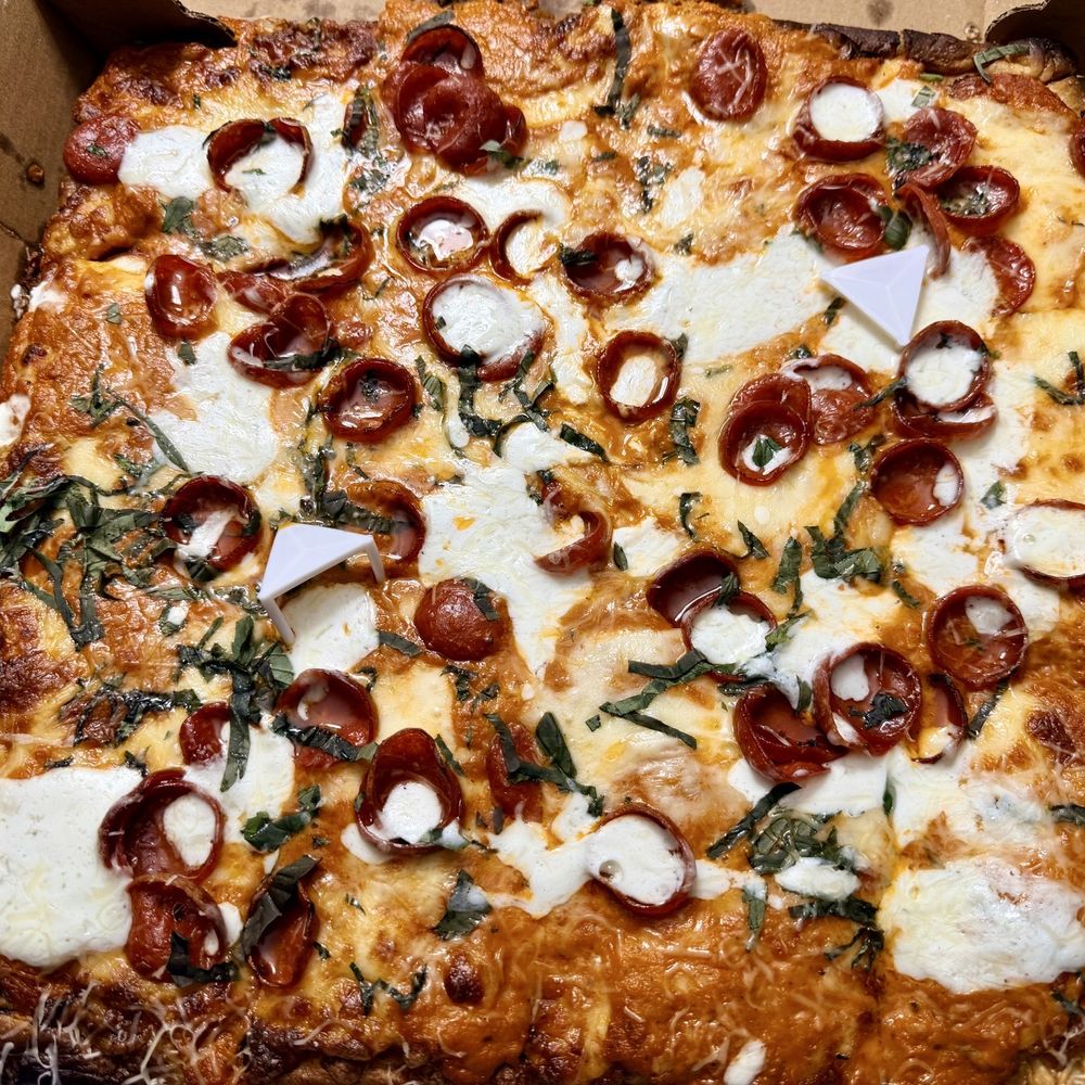 Peter’s Pizzeria - Vodka pie with pepperoni. Get an order in. Very good. Perfect! Lite dough cook. not over filling to eat. - Pizza Near Me - Pompano Beach, Florida Peter’s Pizzeria - Vodka pie with pepperoni. Get an order in. Very good. Perfect! Lite dough cook. not over filling to eat. - Pizza Near Me - Pompano Beach, Florida