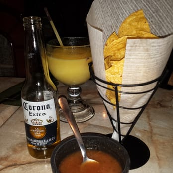 Friendly Dolphin - Mango margarita. ...slice of heaven! - Seafood Near Me - Puerto Penasco, SON