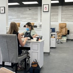 5280 Beauty Bar - Spending Mother's Day the best way--manicures and pedicures!