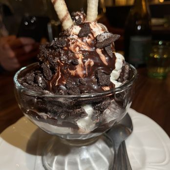 Alpana - Cookies and cream sundae - New American Near Me - Chicago, Illinois Alpana - Cookies and cream sundae - New American Near Me - Chicago, Illinois