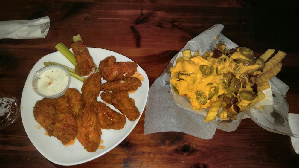 BOOTS SPORTS BAR AND GRILL Updated September 2024 720 Oglethorpe