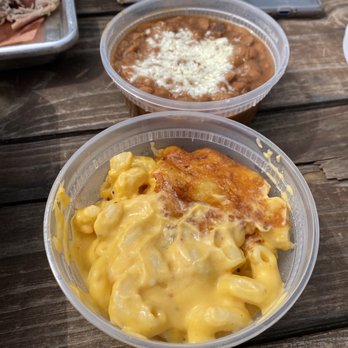Hurtado Barbecue - Mac and cheese and beans - Barbeque Near Me - Arlington, Texas