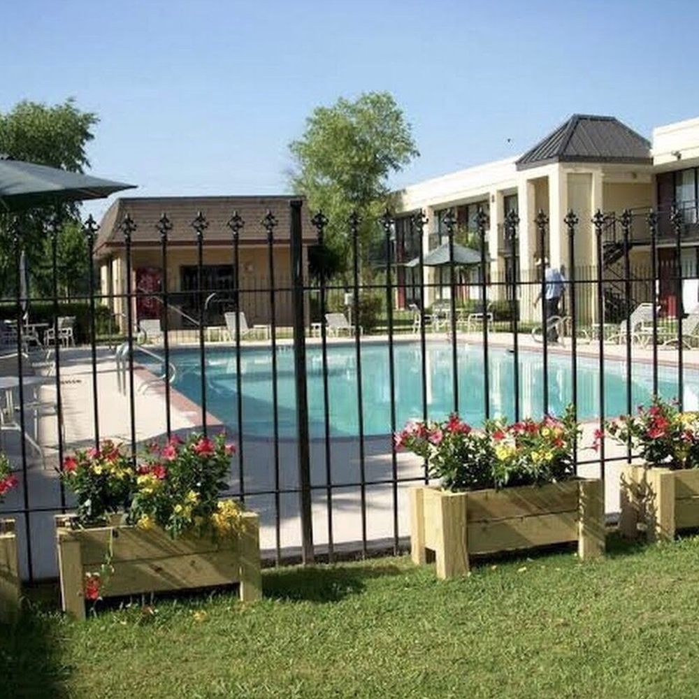 Motel 6 - Hotels Near Me - Natchitoches, Louisiana
