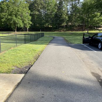 Creekside Trail - Paved trail.. - Parks Near Me - Kilgore, Texas