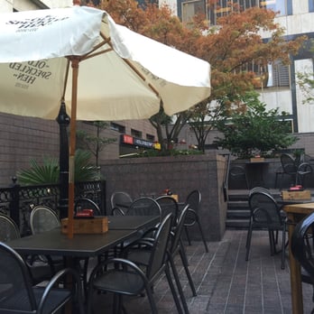 Elephant & Castle - British Near Me - Seattle, Washington