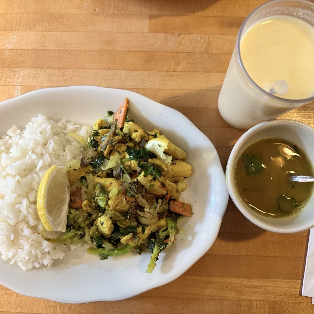 Chicken Buff, mango Lassi, Dal Chicken Buff, mango Lassi, Dal