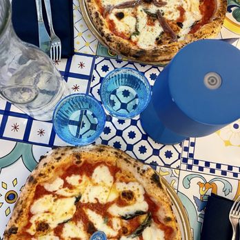 Song E Napule - Margherita Pizza - Pizza Near Me - New York, New York