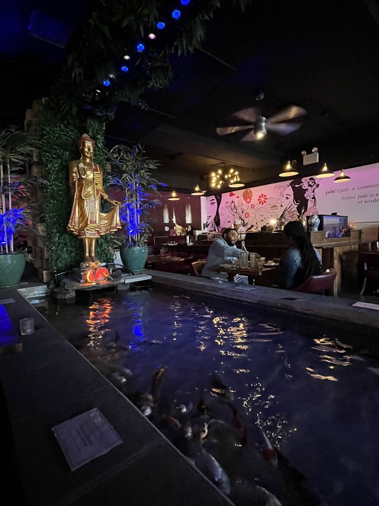 Jade Eatery And Lounge