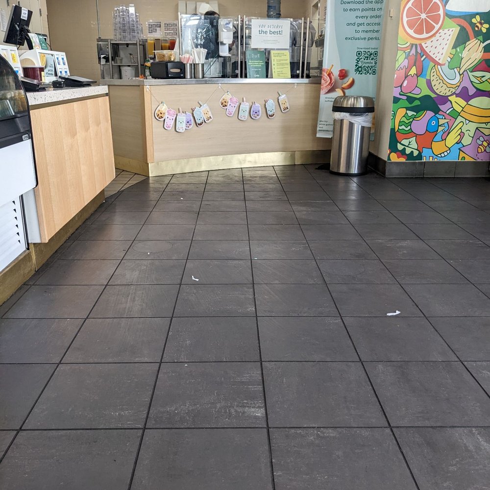 Dirty floors with 3 people working and me being the only customer. Dirty floors with 3 people working and me being the only customer.