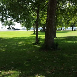 Lots of green grass and close to waterfront Lots of green grass and close to waterfront