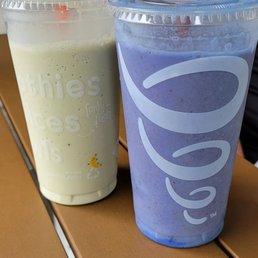 Matcha Green Tea Blast w/oatmilk & oatmilk frozen dessert on left. On right Vanilla Blue Sky subbed w/strawberries instead of pinapple Matcha Green Tea Blast w/oatmilk & oatmilk frozen dessert on left. On right Vanilla Blue Sky subbed w/strawberries instead of pinapple