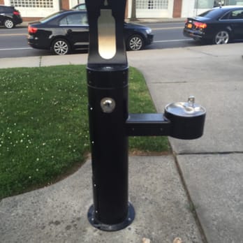 Manhasset Park District - Water fountain with bottle filler...thing. - Parks Near Me - Manhasset, New York Manhasset Park District - Water fountain with bottle filler...thing. - Parks Near Me - Manhasset, New York