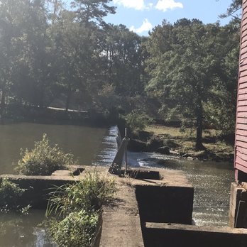 Landrum Mill - Parks Near Me - Peachtree City, Georgia