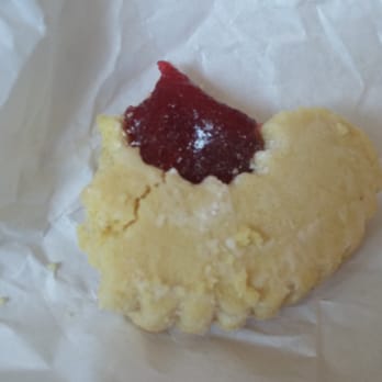 Glendale Bake Shop - really sad linzer tart - Bakeries Near Me - Maspeth, New York